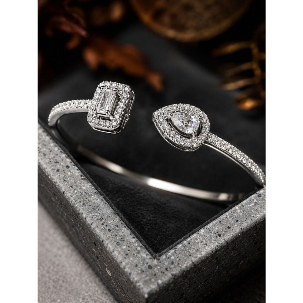 Beautiful Iced Out Ladies Bangle